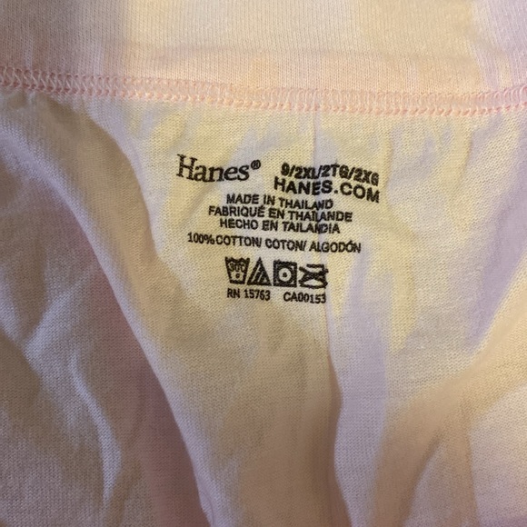 Hanes women’s size 2XL, 2 pairs, pink and white with flowers - Picture 2 of 3